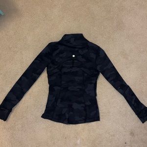 Lululemon. Define jacket. Camo. Size 6.